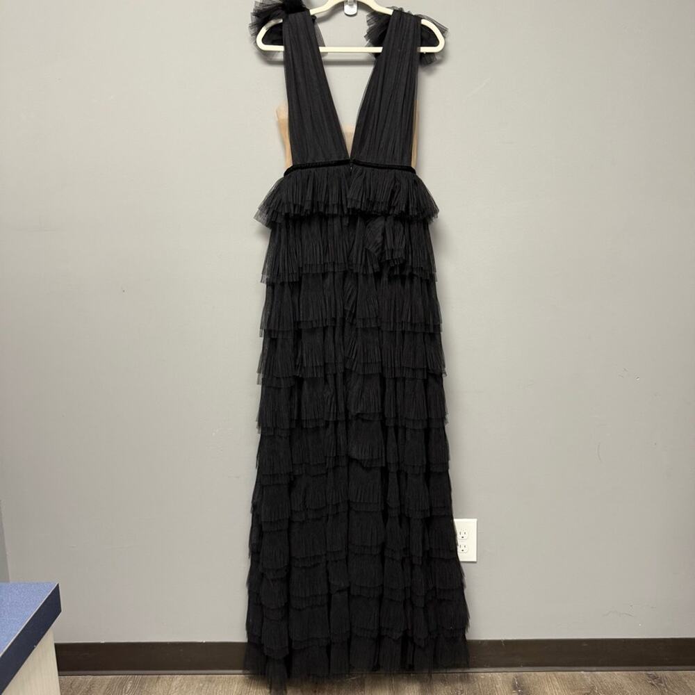 SAU LEE Sabrina V-Neck A-Line Tulle Gown - Picture 5 of 6